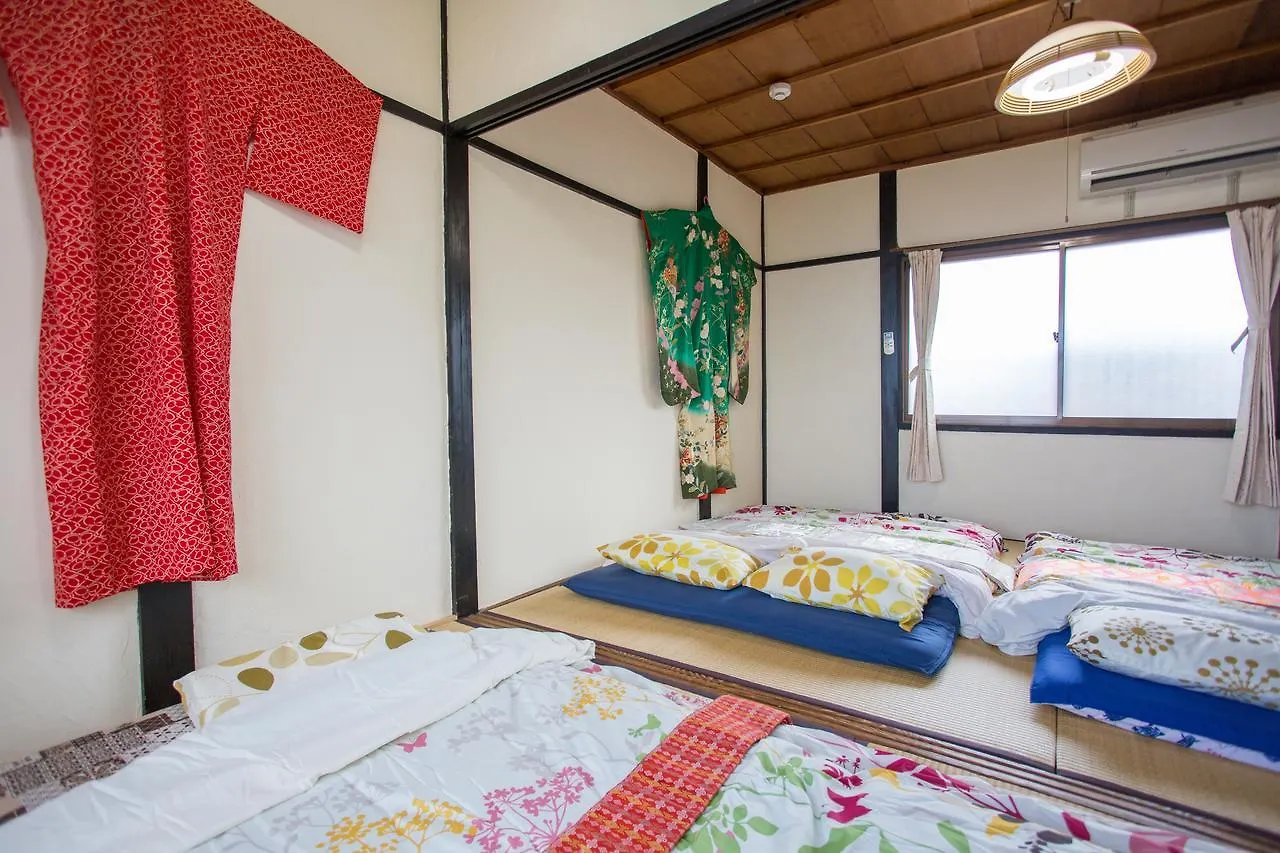 Aoi-Riverside Old Townhouse Kyōto 0*,  Giappone
